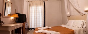 Room - Veroniki Studios & Apartments (Corfu)