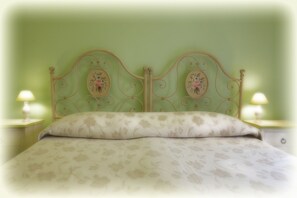 Triple Room | Premium bedding, minibar, desk, laptop workspace - Al Duomo inn B&B (Catania)