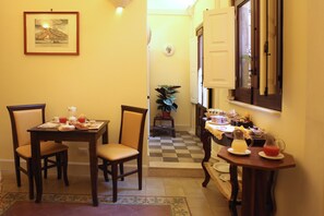 Breakfast area - Al Duomo inn B&B (Catania)