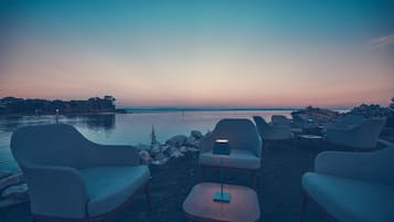 Beach bar