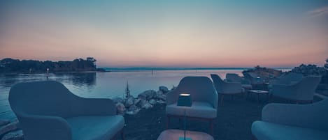 Beach bar