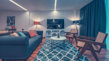 Hotel Suite | Minibar, tende oscuranti, Wi-Fi gratuito