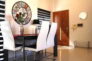 Apartment, 1 Bedroom | In-room dining - Bencini Apartments (Gzira)