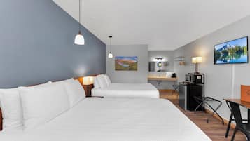 Huone, 2 keskisuurta parisänkyä | Ylelliset vuodevaatteet, yksilöllisesti sisustettu