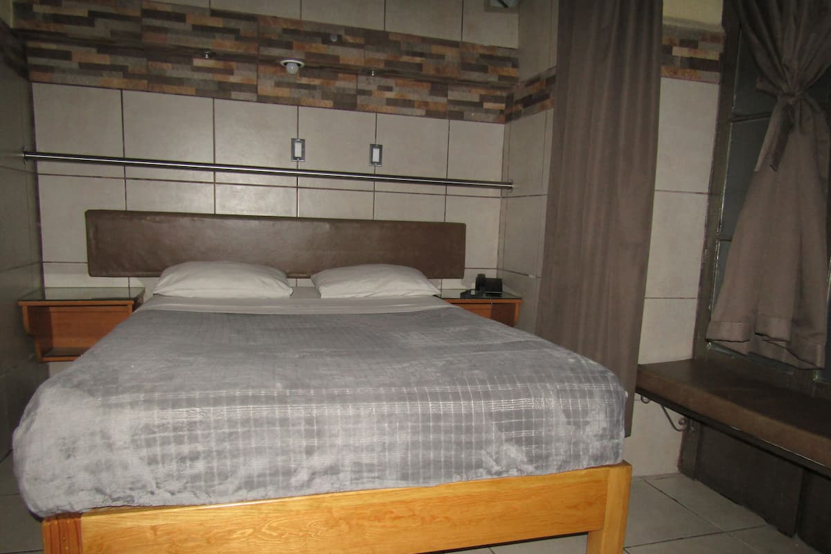 Sencilla Matrimonial | 1 bedroom, Egyptian cotton sheets, premium bedding