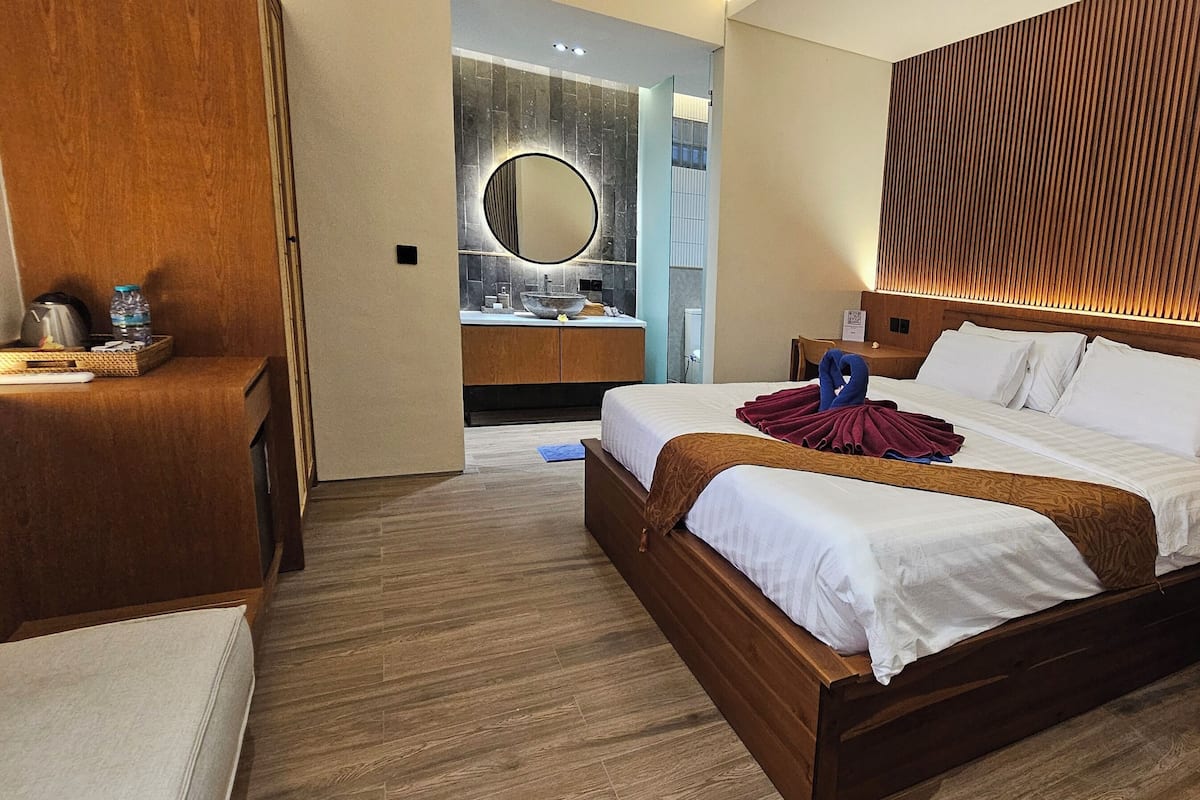 1 bedroom, desk, rollaway beds, free WiFi