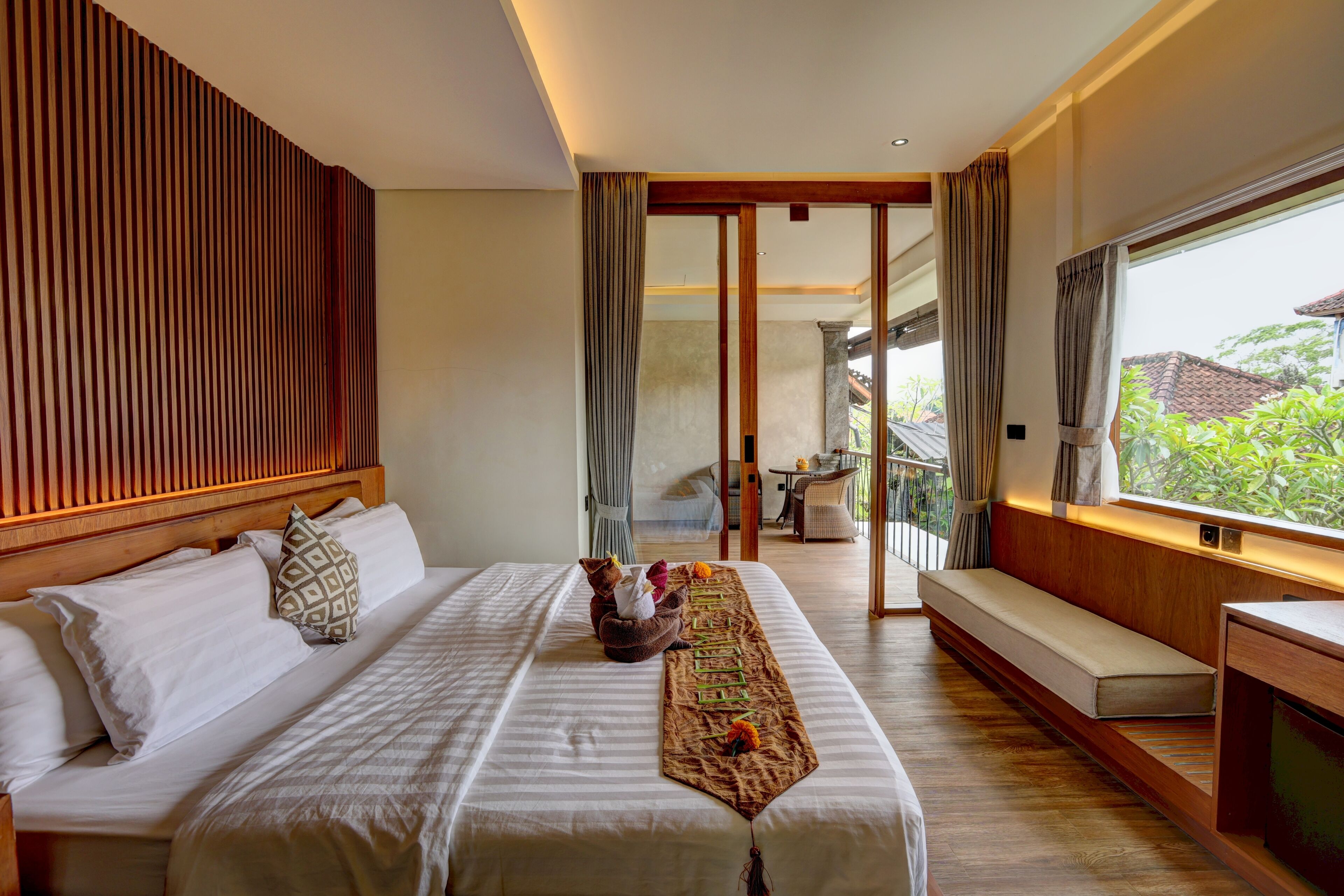 Deluxe Room | Desk, free WiFi, bed sheets