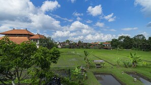 View from property - Kun - Kun Guest House Ubud (Ubud)