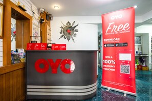 Reception - OYO 437 Hostel Na Nara (Bangkok)
