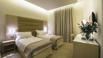 Junior Suite, City View | 1 bedroom, Frette Italian sheets, premium bedding, down comforters