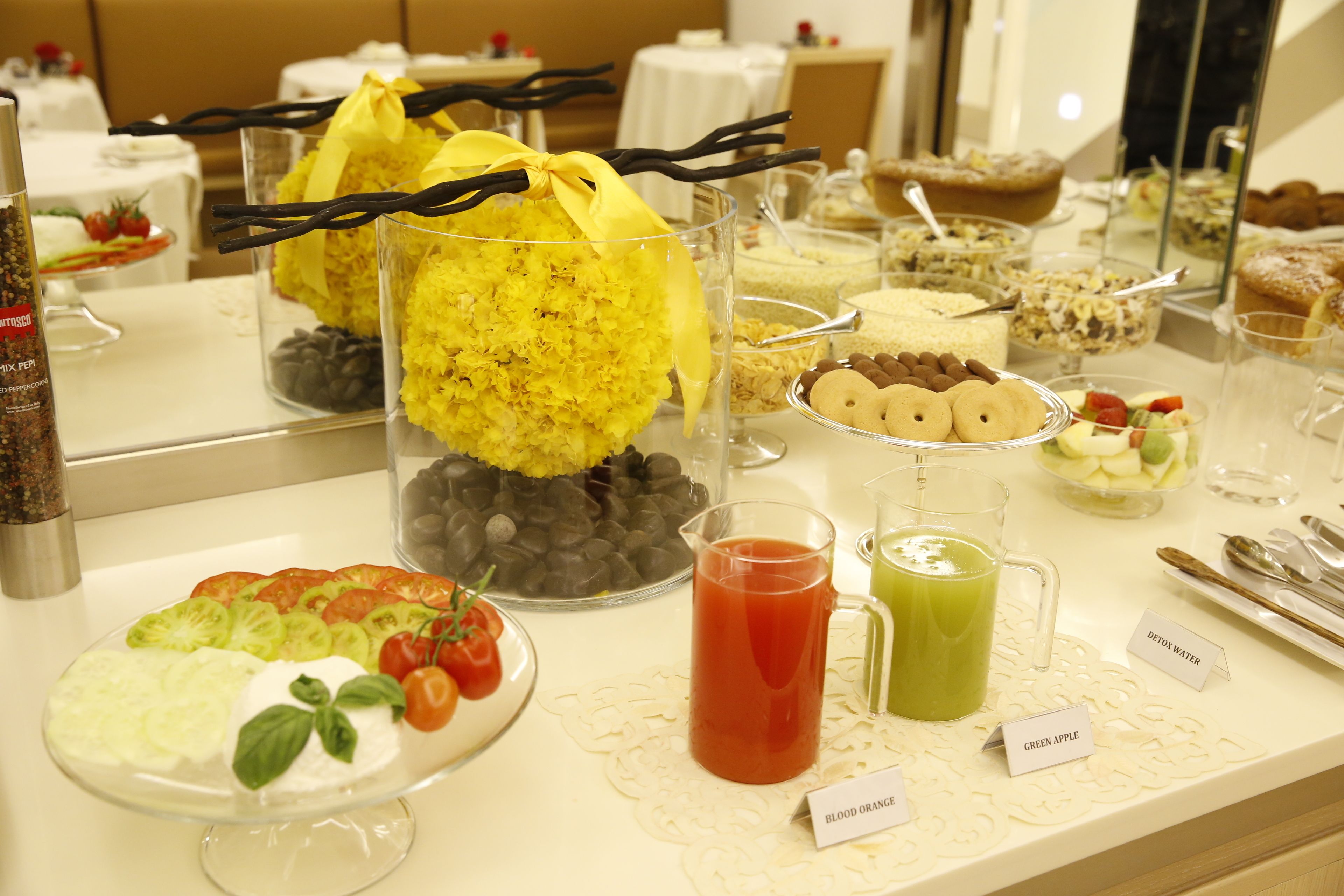 Foto - Augustana House and Suites