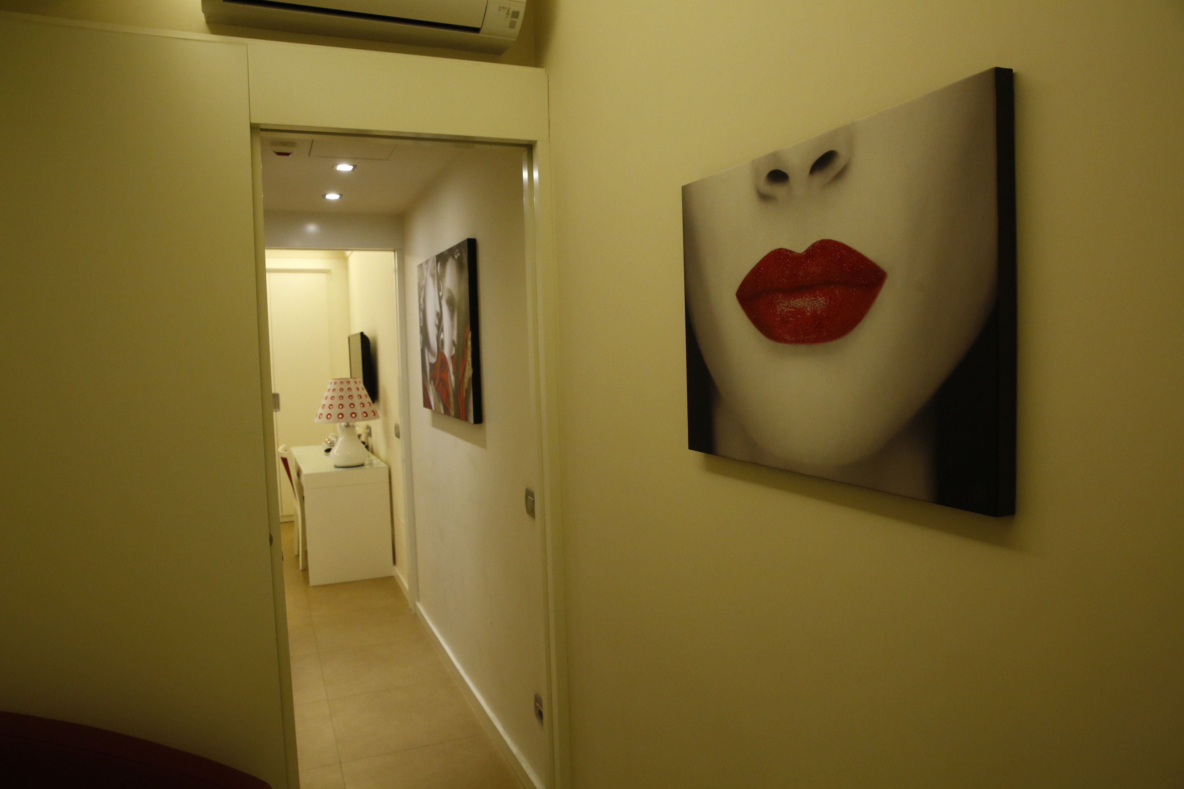 Foto - Augustana House and Suites