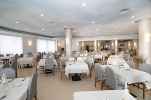 Lunch and dinner served, Regional cuisine - Hotel Metropol (Chioggia)