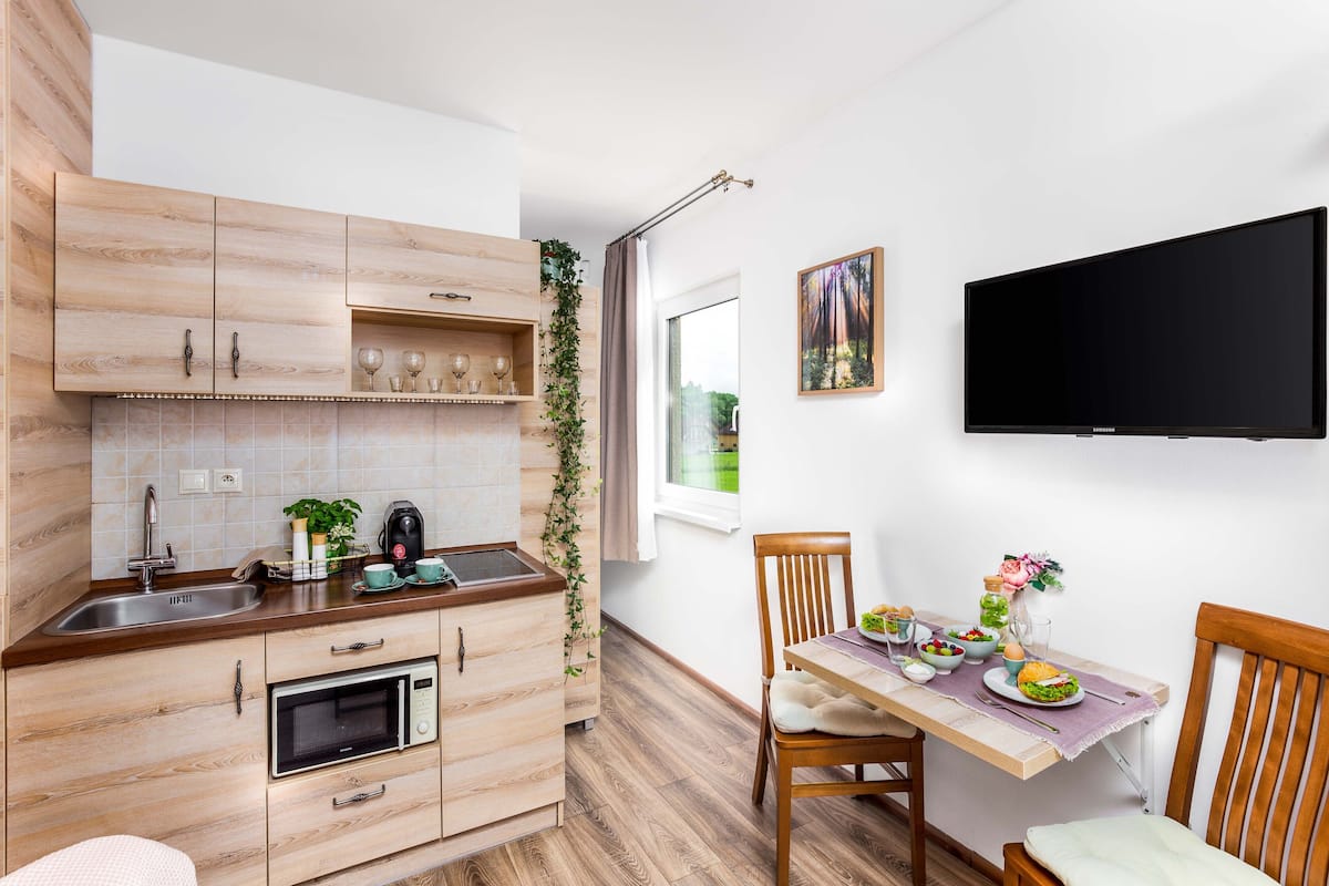 Apartment, 1 Bedroom | 1 bedroom, in-room safe, desk, blackout drapes
