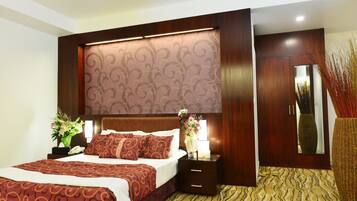 Habitación doble superior | Sábanas de algodón egipcio, minibar, muebles diferentes y escritorio