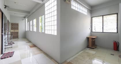 OYO 471 Sunshine Apartment