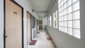 Lorong