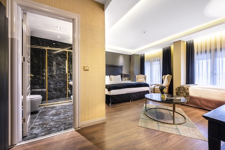 Luxury Room | Egyptian cotton sheets, premium bedding, Select Comfort beds