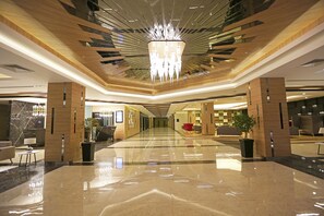Lobby - Premier Inn Sakarya (Erenler)