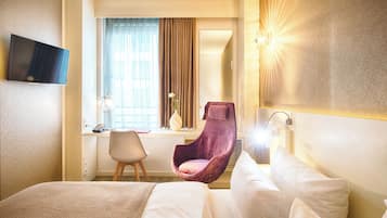 Comfort Room | In-room safe, desk, rollaway beds, free WiFi
