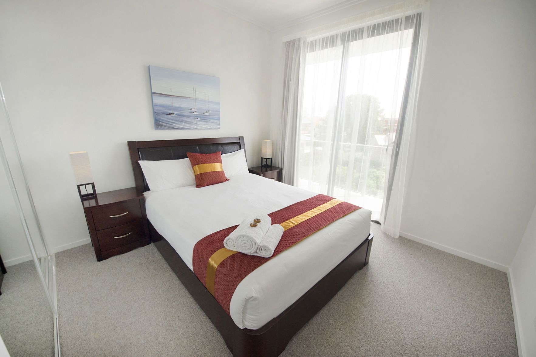 Hypo-allergenic bedding, in-room safe, desk, soundproofing