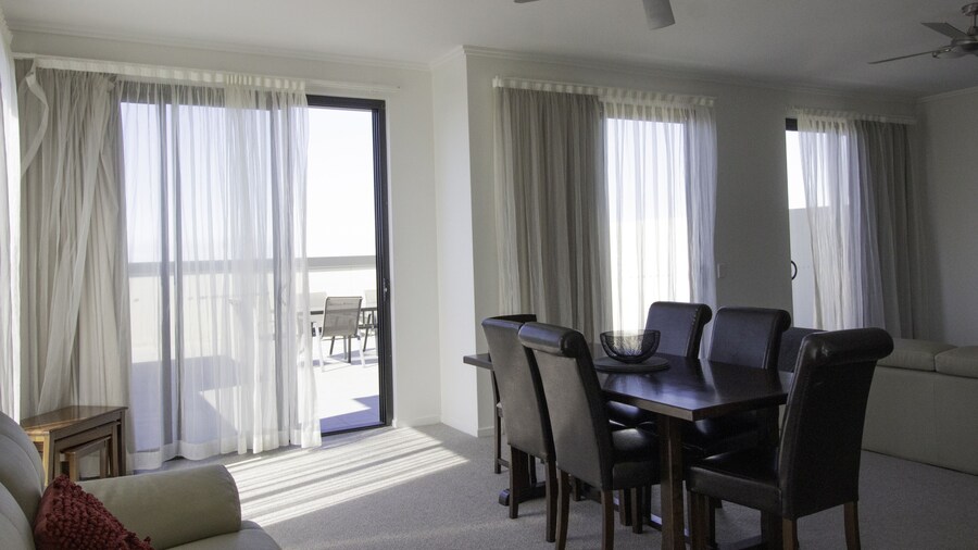 Gladstone Central Plaza