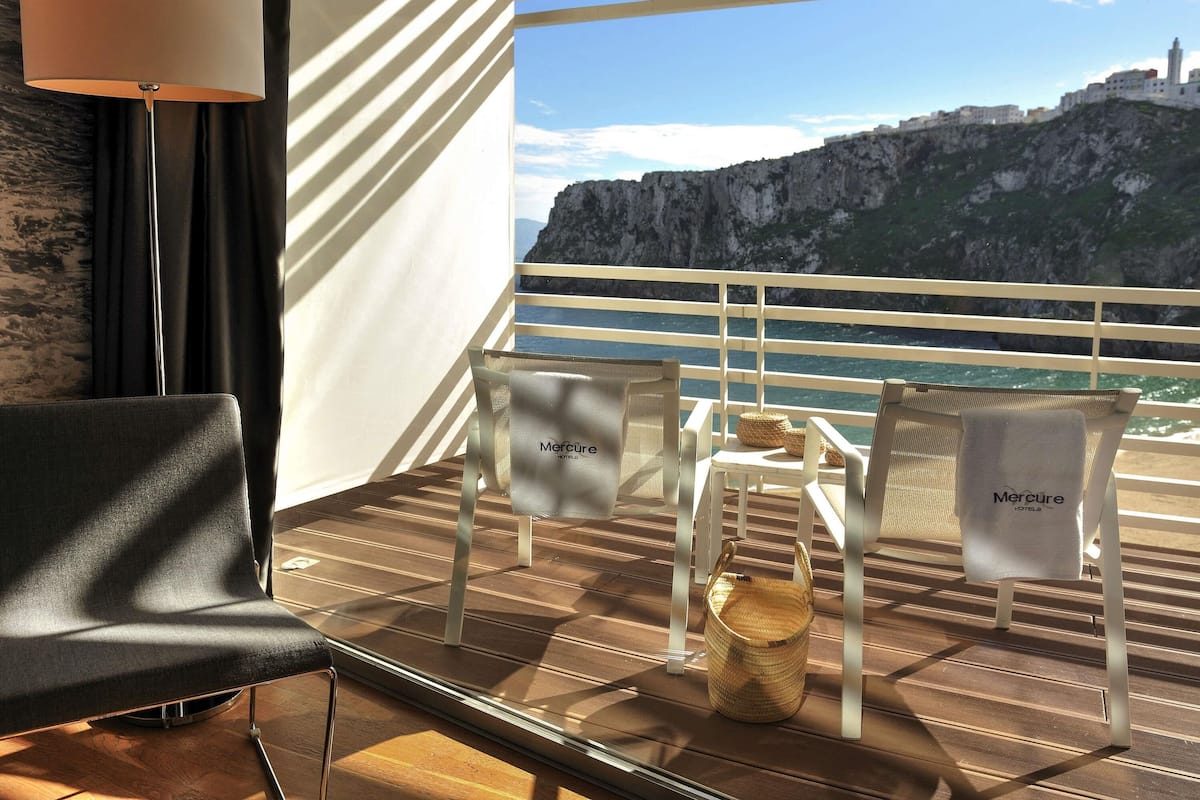 1 bedroom, in-room safe, desk, blackout drapes