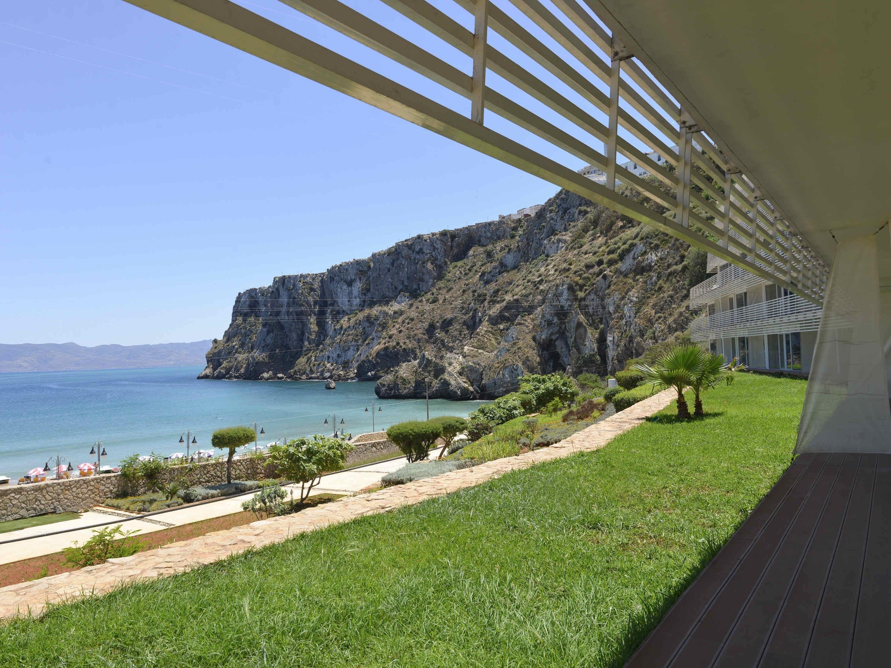 Apartamento, 1 habitación, balcón, vistas al mar | Caja fuerte, escritorio, cortinas opacas y sistema de insonorización