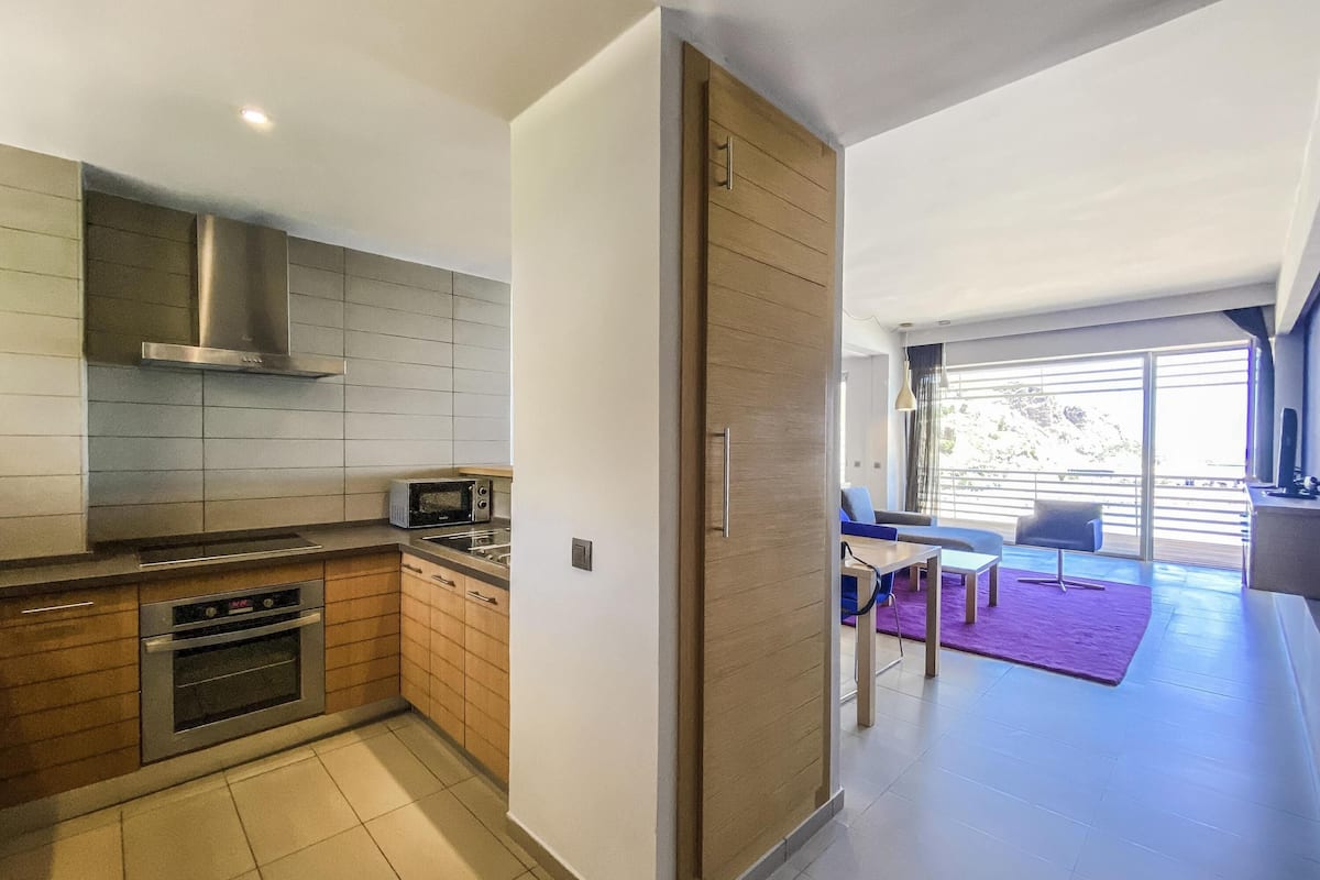 1 bedroom, in-room safe, desk, blackout drapes