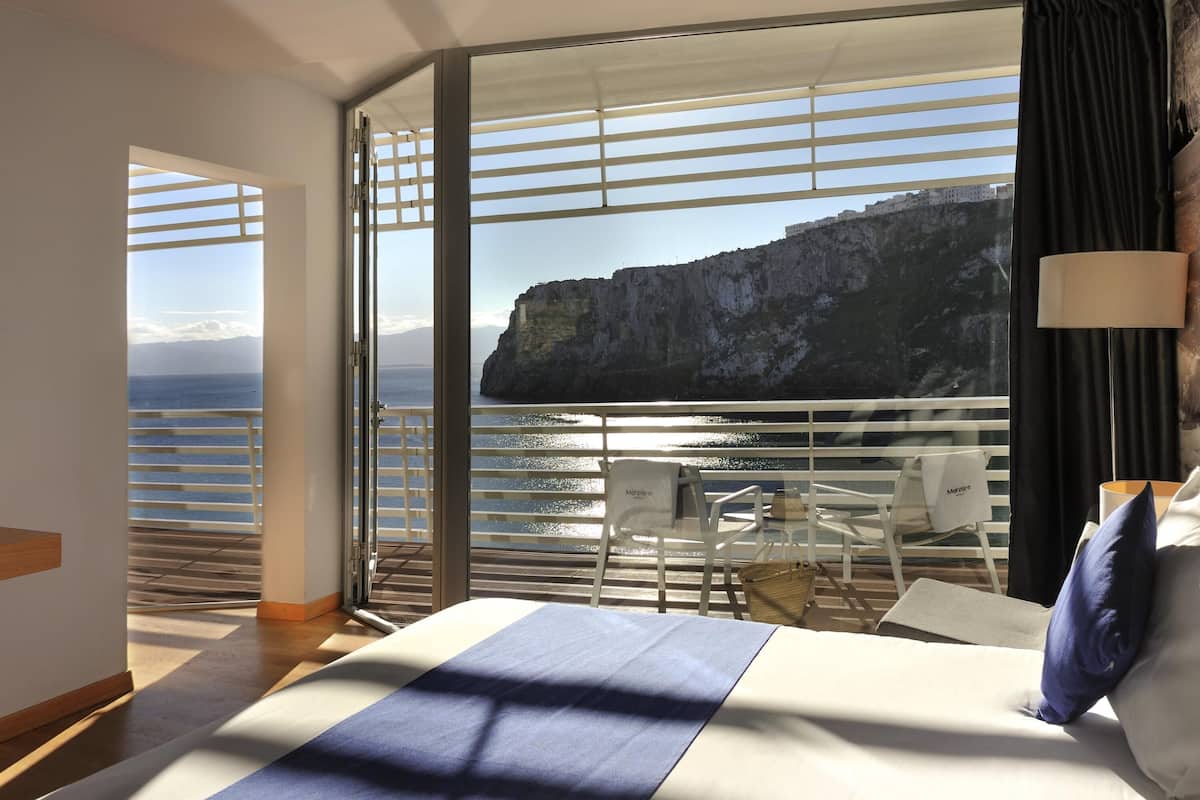 Privilege, Room, 1 Twin Bed, Balcony, Sea View | 1 bedroom, in-room safe, desk, blackout drapes