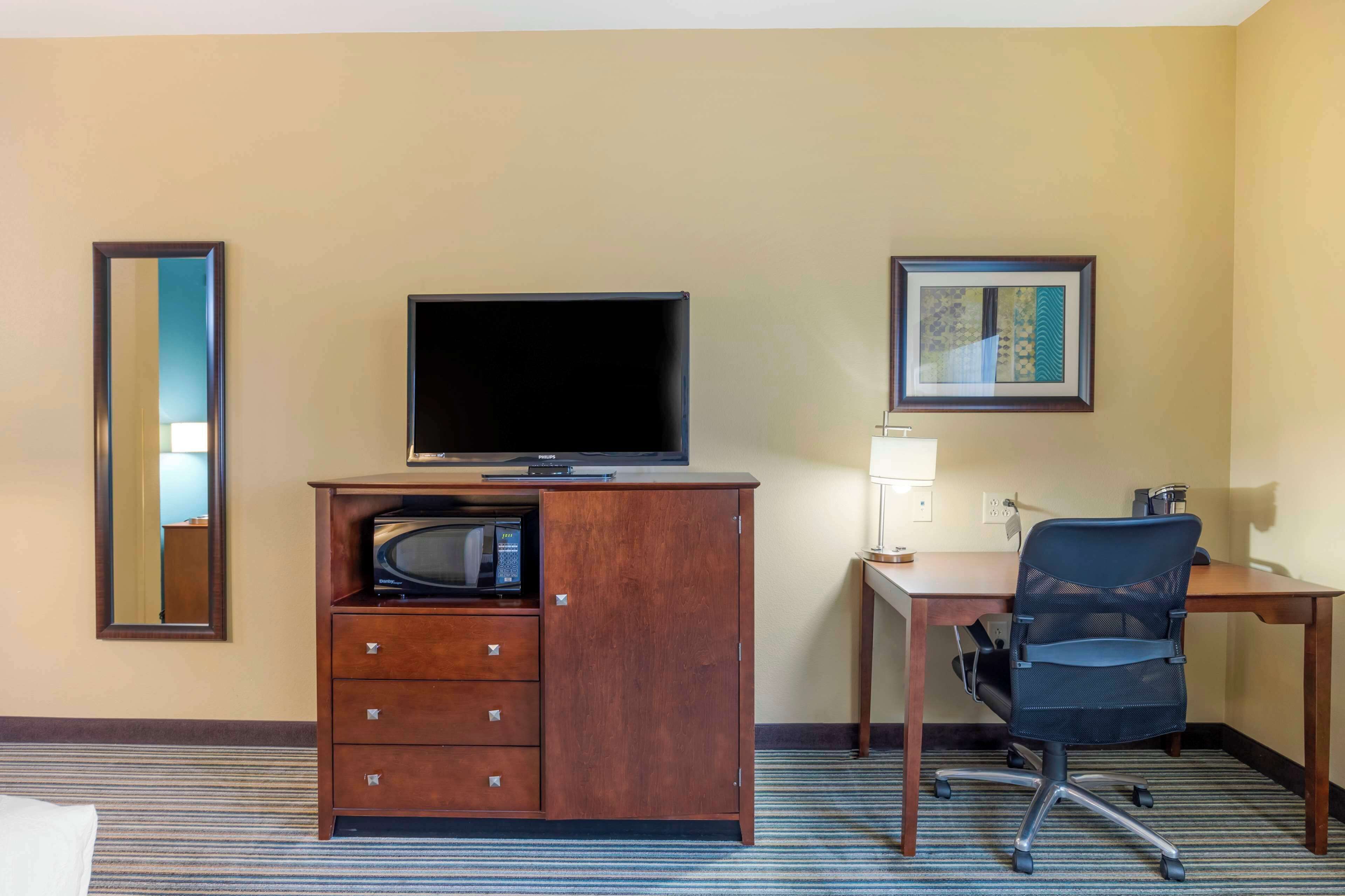 egyptian cotton sheets, premium bedding, desk, laptop workspace