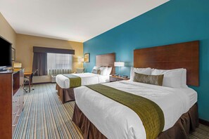 Egyptian cotton sheets, premium bedding, desk, laptop workspace - Best Western Plus Patterson Park Inn (Arkansas City)