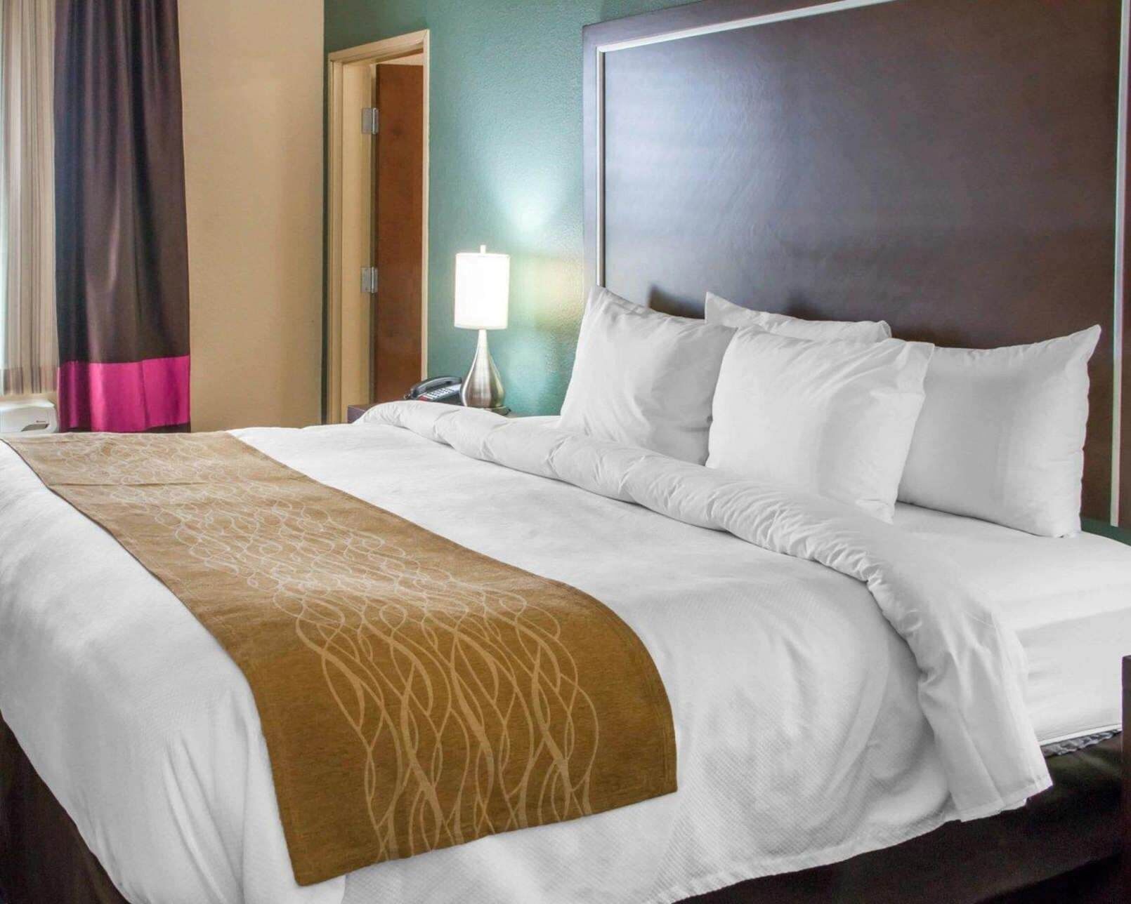 Premium bedding, down duvets, pillow-top beds, desk