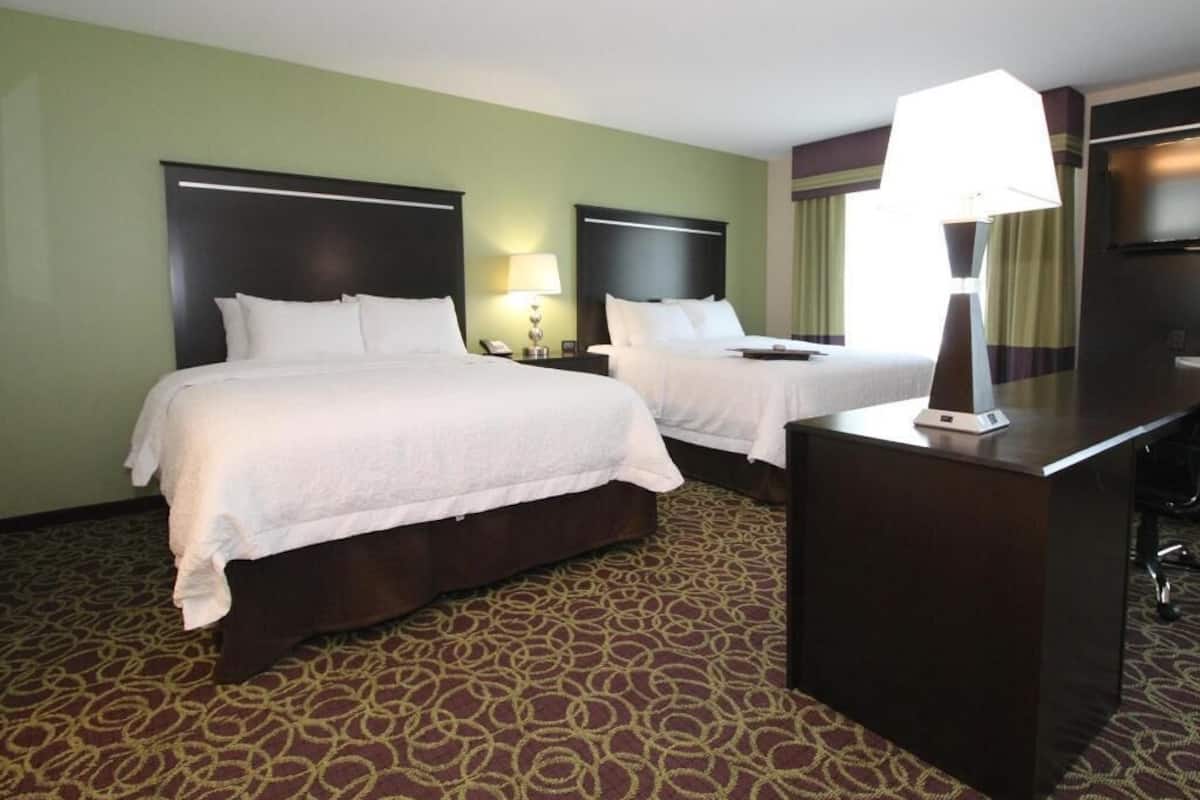 Free rollaway beds, free WiFi, bed sheets