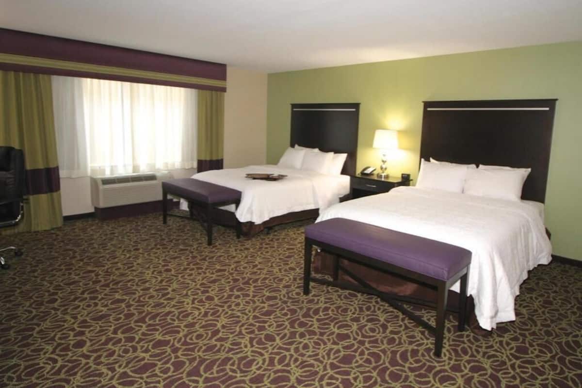 Free rollaway beds, free WiFi, bed sheets