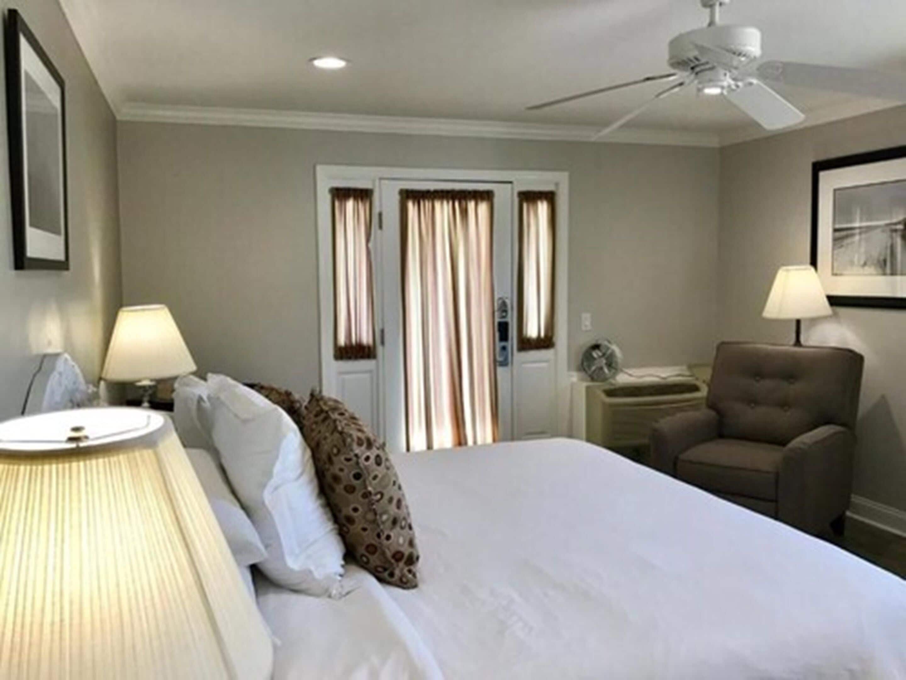 Premium Room, 1 King Bed | Premium bedding, down comforters, individually decorated