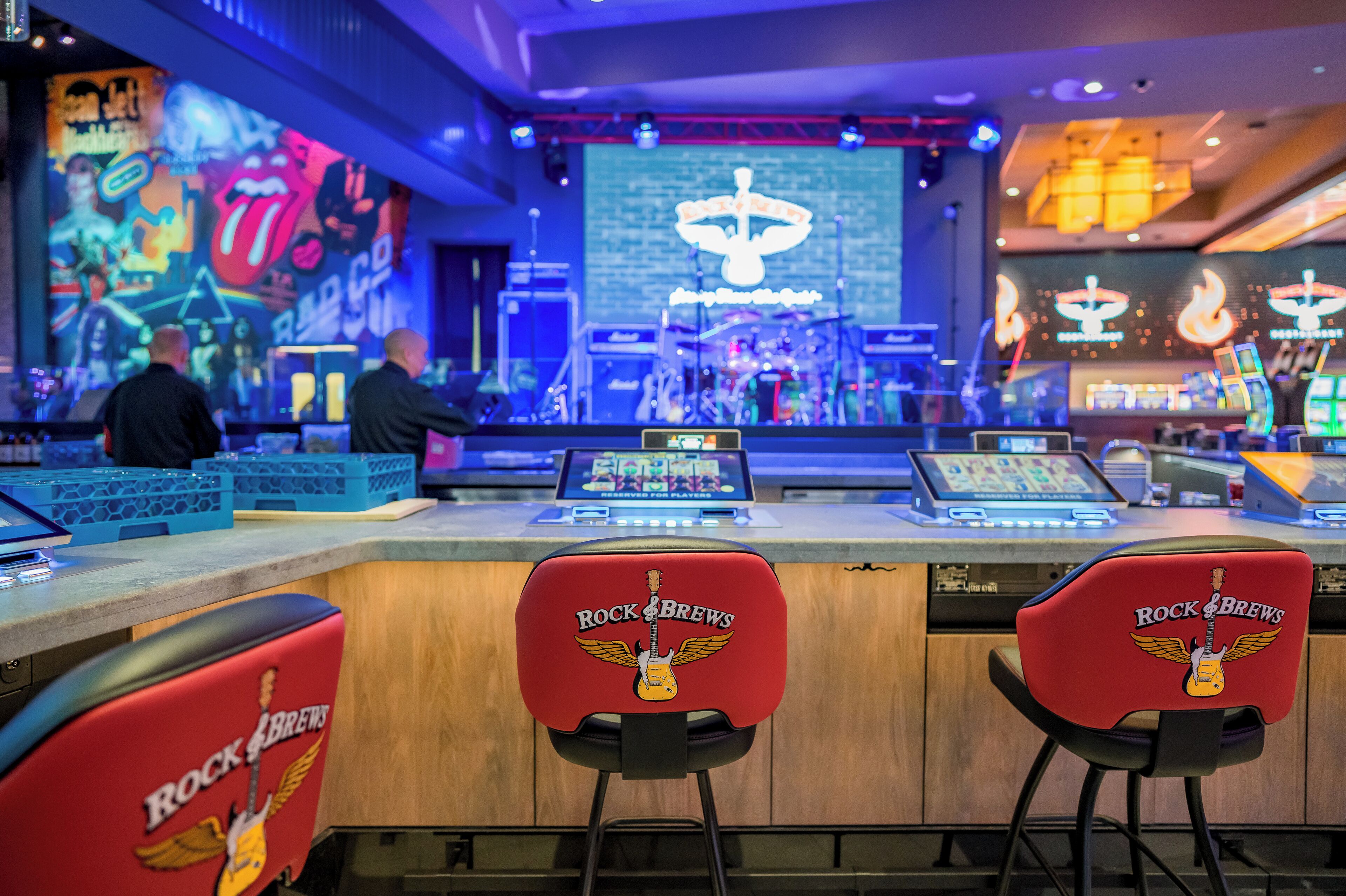 7 restaurants, breakfast, lunch, dinner served; american cuisine