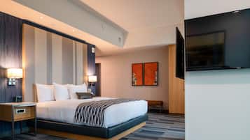 1 bedroom, premium bedding, in-room safe, laptop workspace