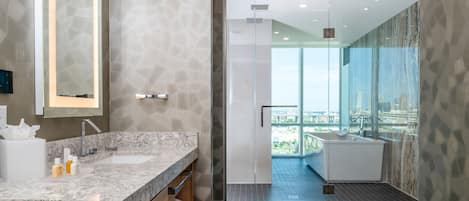 Suite Luxe, en angle | Salle de bain
