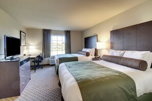 Premium bedding, pillowtop beds, in-room safe, desk - Cobblestone Inn & Suites - Avoca (Avoca)