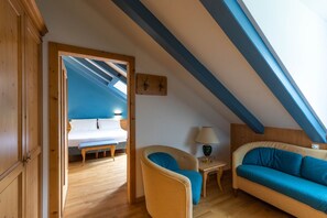 Hypo-allergenic bedding, minibar, in-room safe, desk - Hotel Medil (Campitello di Fassa)