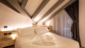Standard Double or Twin Room | Hypo-allergenic bedding available, minibar, in-room safe, desk - Hotel Medil (Campitello di Fassa)