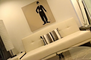 Villa, 2 Bedrooms | Living room | Flat-screen TV, DVD player