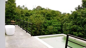Outdoor pool - Villa Jungle Livin' at D2 Villas (Koh Samui)