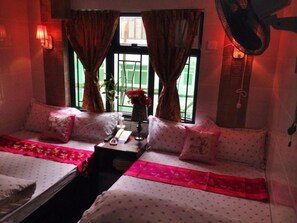 Family Room | Free WiFi, wheelchair access - New London Hostel (Kowloon)