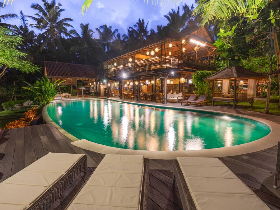 Café da manhã, almoço e jantar; culinária asiática