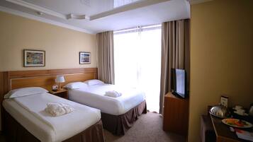 1 bedroom, premium bedding, memory foam beds, minibar