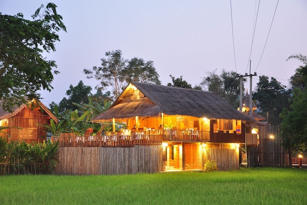 Ngoại thất