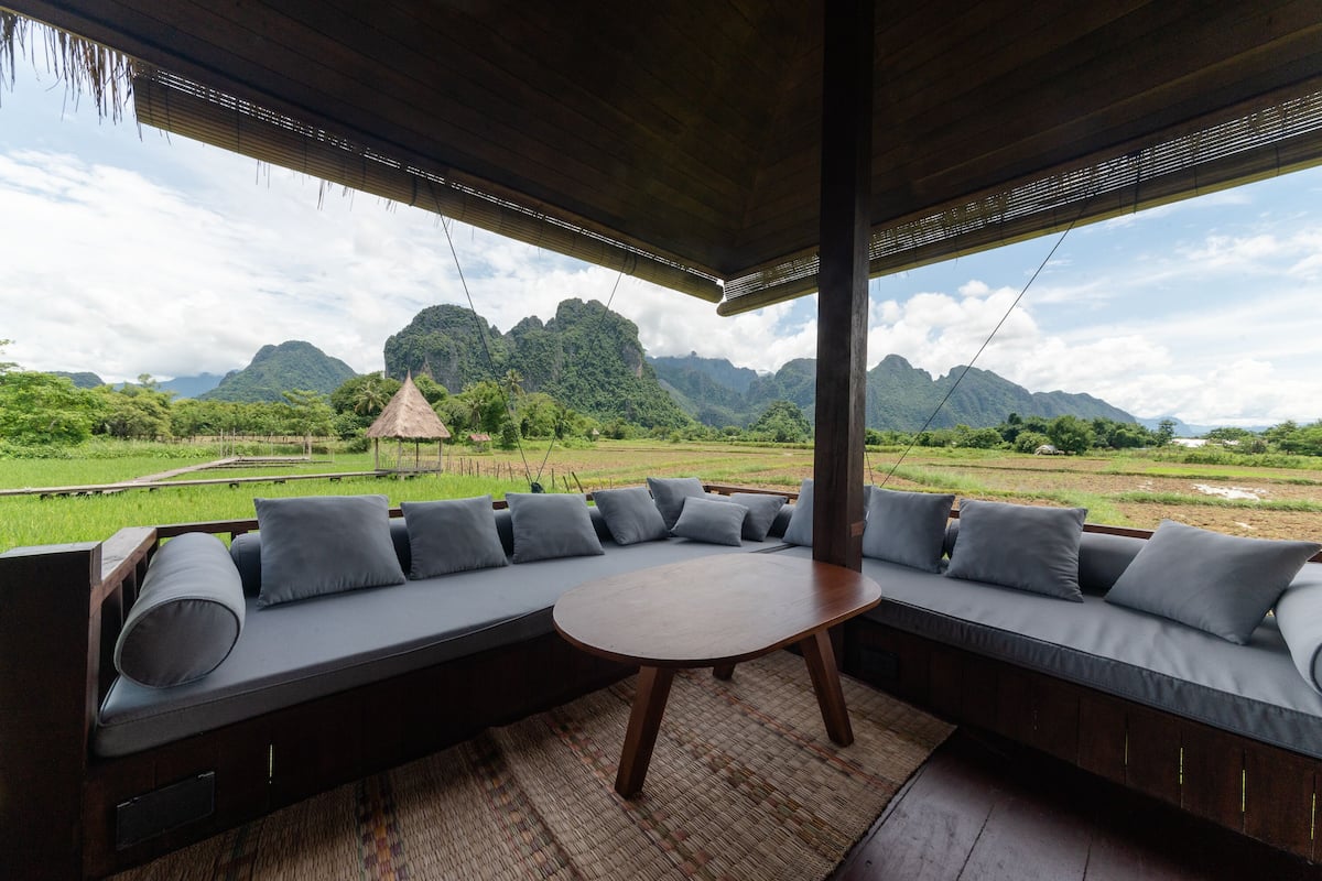 Deluxe Villa | Minibar, in-room safe, bed sheets