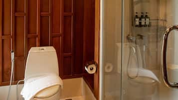 Junior Villa | Bathroom | Shower, free toiletries, hair dryer, bathrobes